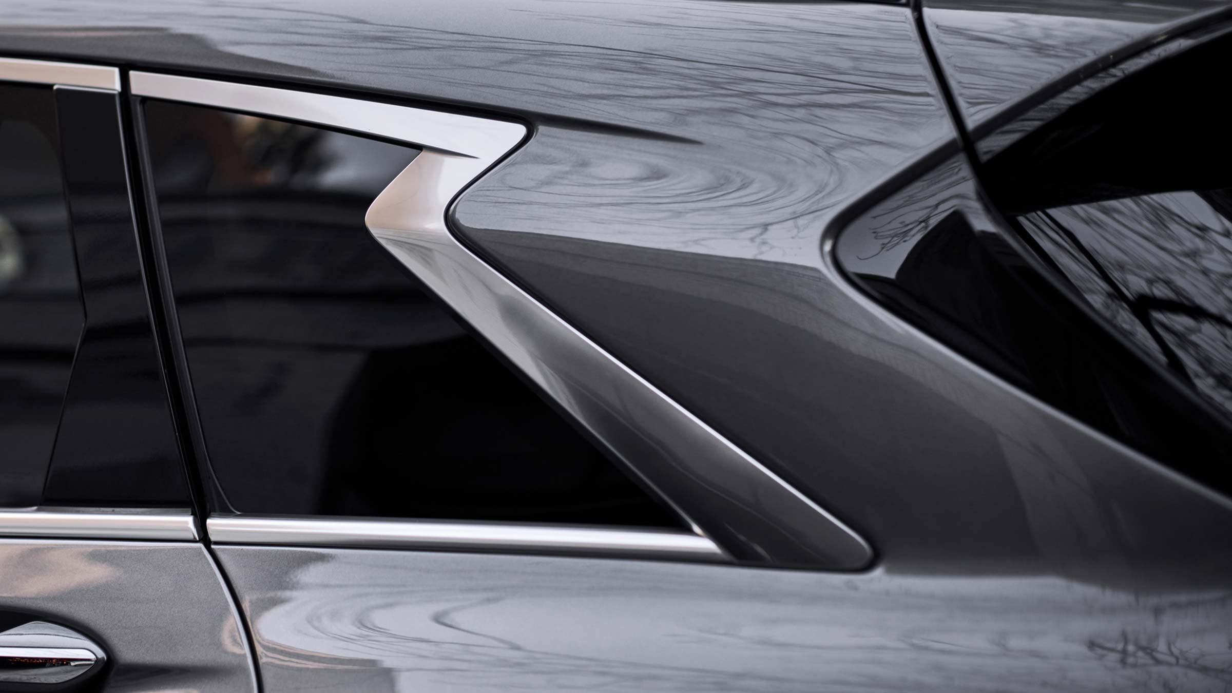 A Close-up of the 2022 INFINITI QX50 SUV exterior design.